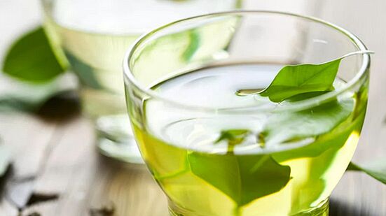 الشاي الأخضر مشروب صحي للغاية في النظام الغذائي الياباني. 
